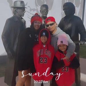 Meet your Posher, Kelly